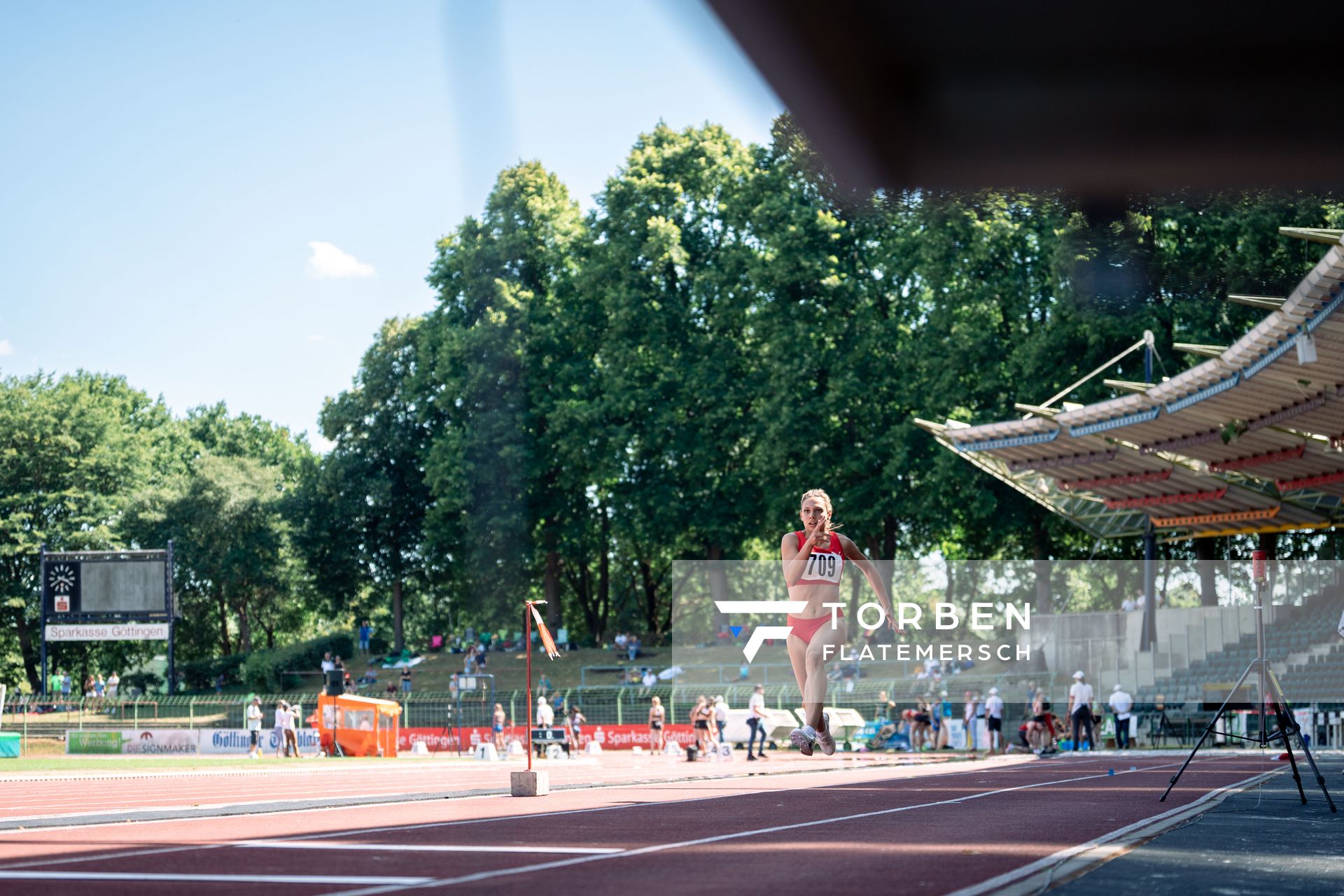 Caroline Joyeux (LG Nord Berlin) im Dreisprung am 02.07.2022 waehrend den NLV+BLV Leichtathletik-Landesmeisterschaften im Jahnstadion in Goettingen (Tag 1)